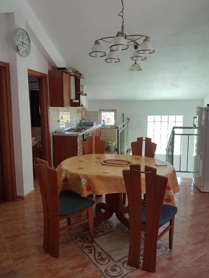 Monika Daire Rab Town Dış mekan fotoğraf